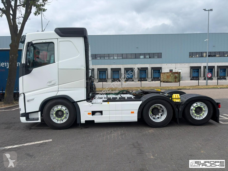 جرار Volvo 500 Full Air - I-Save - 6x2 - Retarder