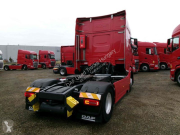 Влекач DAF