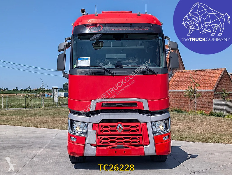 جرار Renault T 480