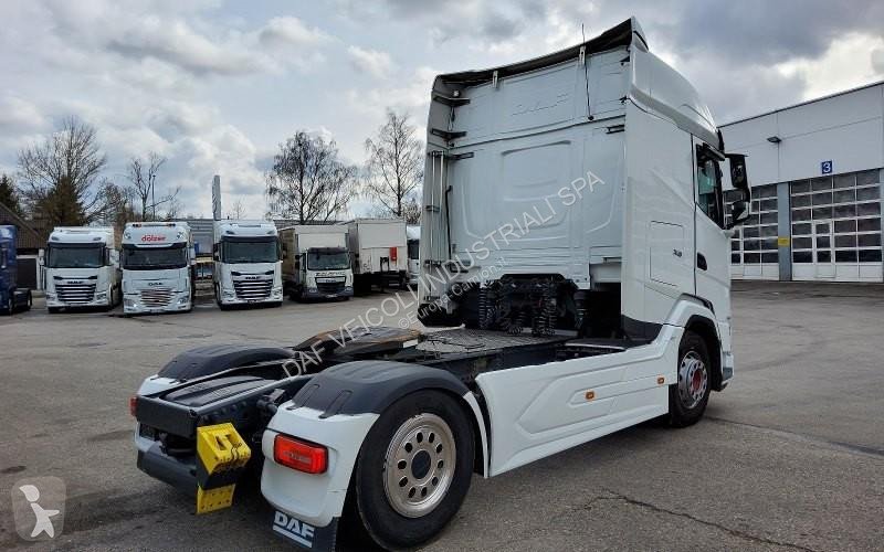 جرار DAF XG  FT 4X2