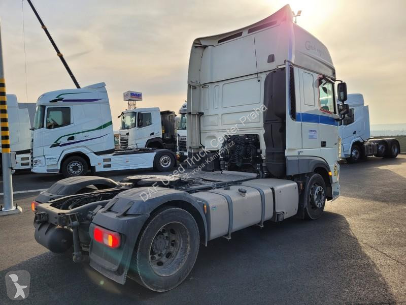 جرار DAF XF  FT LOW DECK 4X2