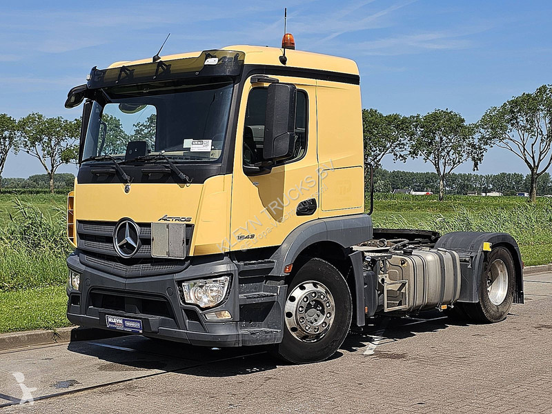 جرار Mercedes ACTROS 1843