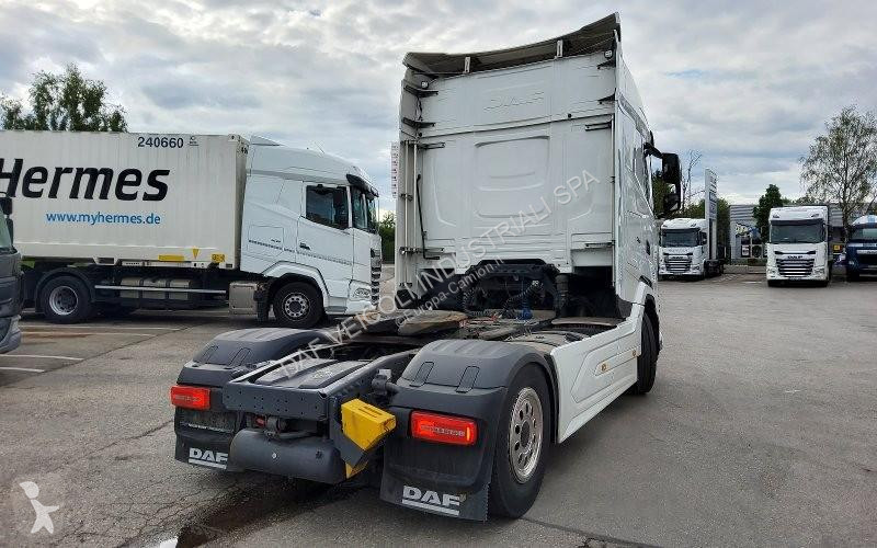 جرار DAF XG  FT 4X2