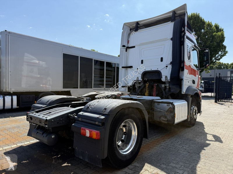 Traktor Mercedes 1832 4x2 - 644.765 Km
