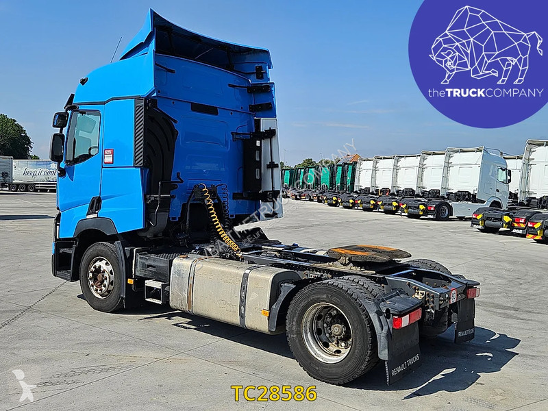جرار Renault T 460