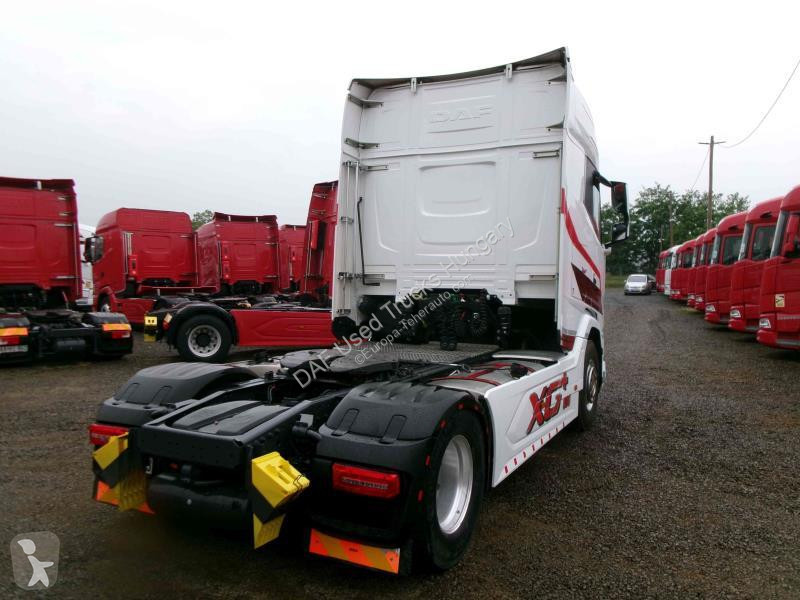 جرار DAF + 530 FT 4X2