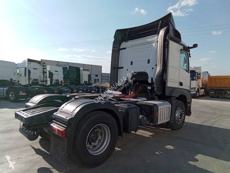 جرار Mercedes