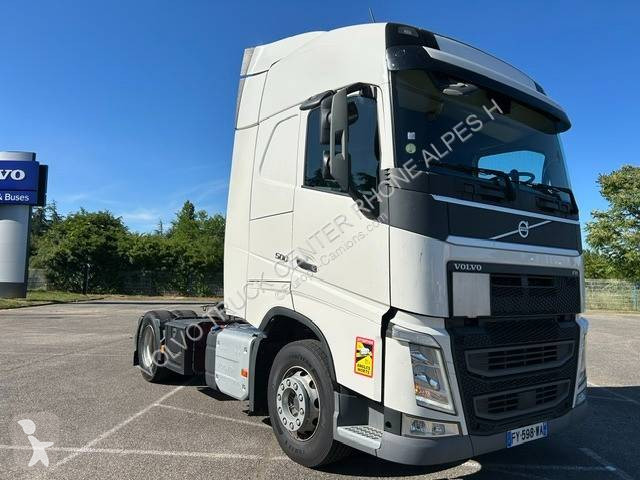 جرار Volvo