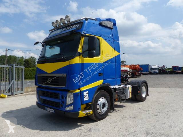 Cap tractor Volvo