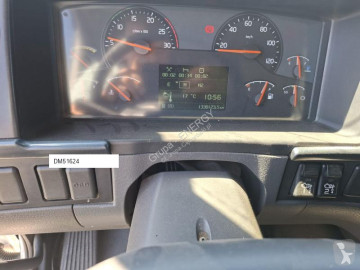 جرار Volvo