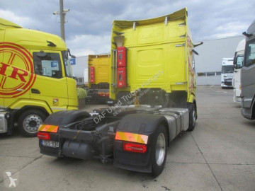 جرار DAF 480 XFn FT LOW DECK 4X2