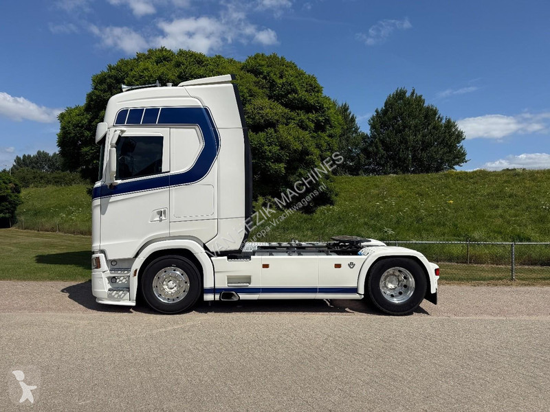 جرار Scania 520 full-air retarder