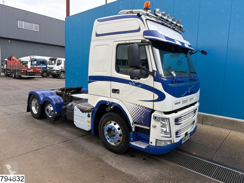 جرار Volvo 460 6x2, EURO 6, PTO, RHD