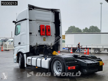 جرار Mercedes