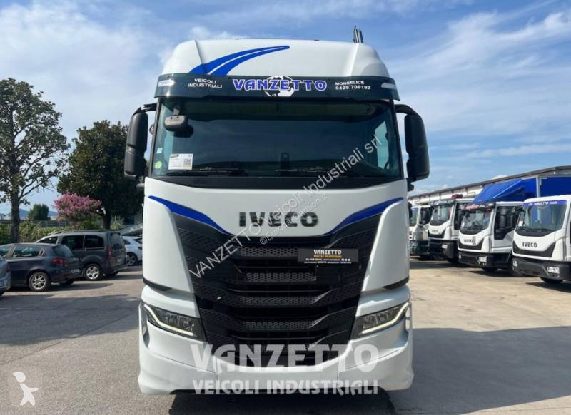 جرار Iveco