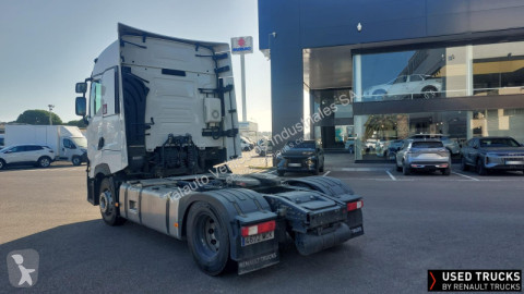 جرار Renault