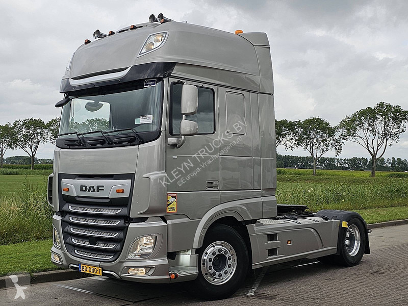 Tracteur DAF 530