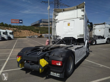 جرار DAF 480 XFn FT 4X2