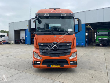 جرار Mercedes