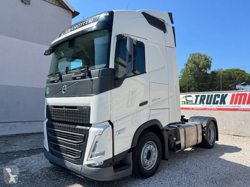 جرار Volvo