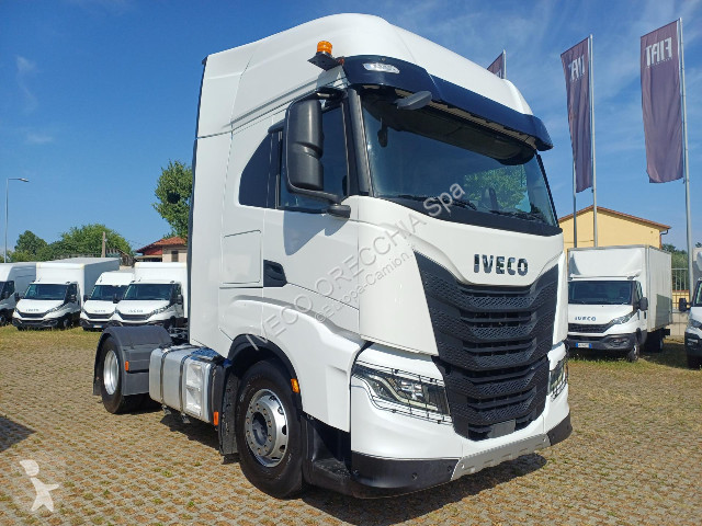 جرار Iveco X-WAY AS440X49T/P
