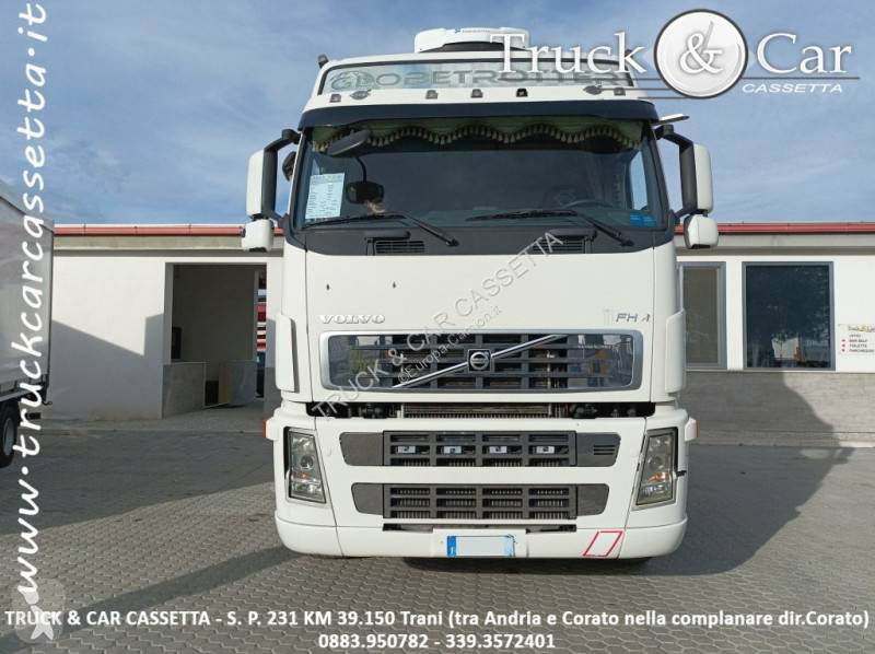 جرار Volvo