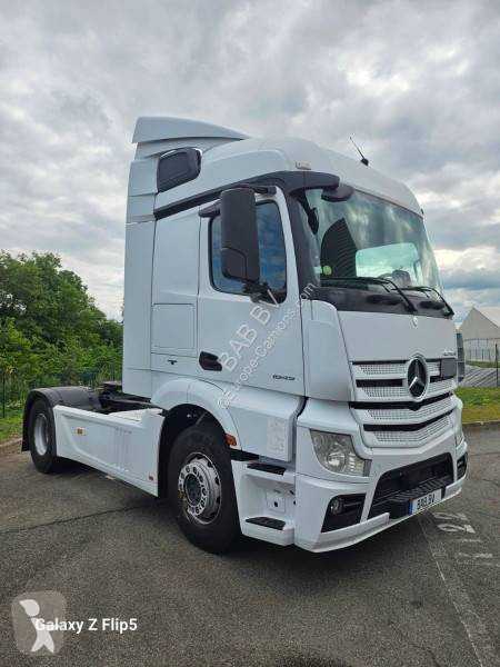 جرار Mercedes