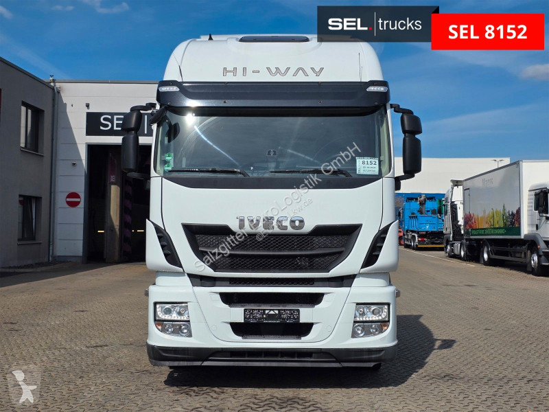جرار Iveco 420 / Intarder