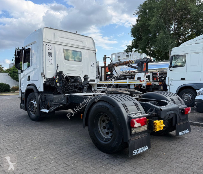 جرار Scania 450