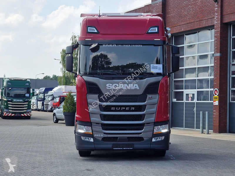 جرار Scania 460 4X2 - steel / air - retarder -...