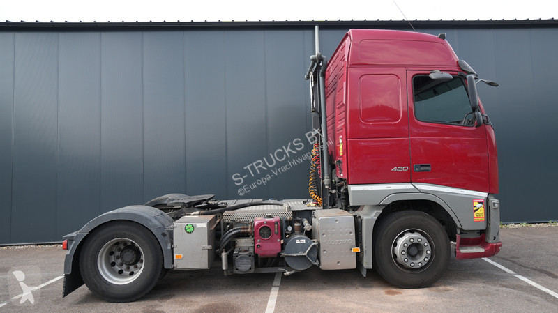 Trattore Stradale Volvo 420 ADR tractor unit...