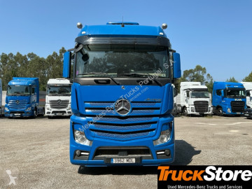 جرار Mercedes