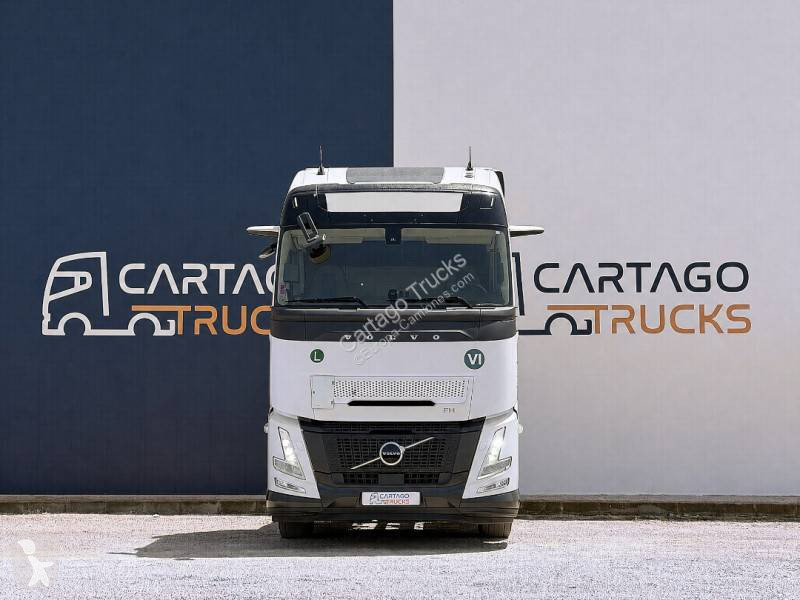 جرار Volvo