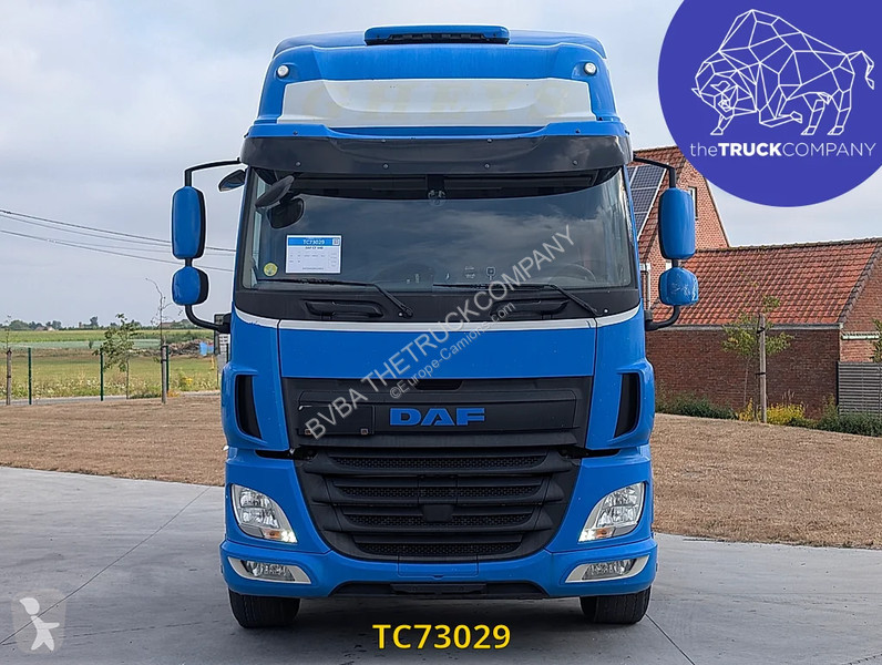 جرار DAF 440
