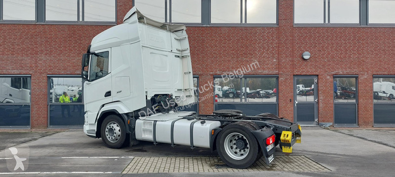 جرار DAF XFn  FT 4X2