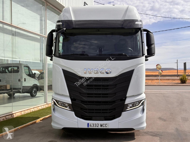 Tracteur Iveco  490 AUTOM INTARDER, 24 MESES DE...