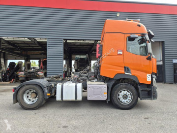 Влекач Renault C-Series 460