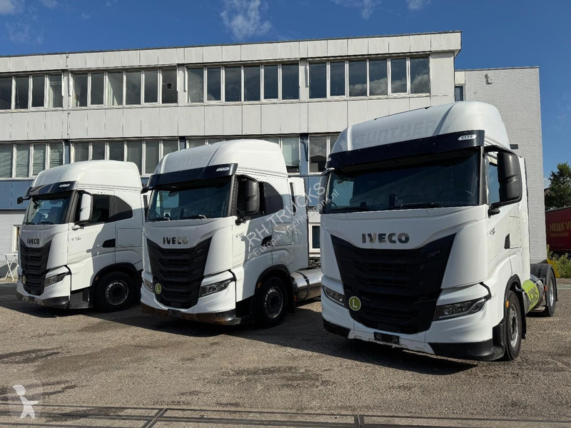 جرار Iveco 460 4X2 EURO 6 + INTARDER + ALCOA
