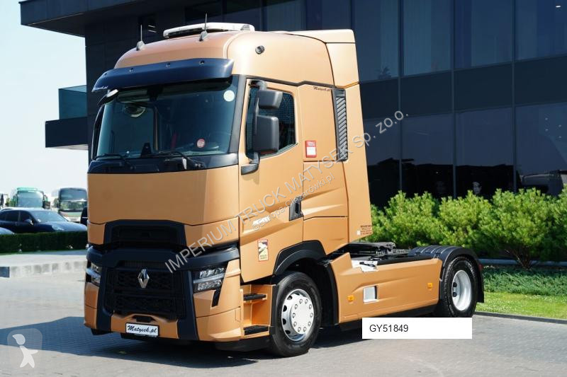 جرار Renault T 520