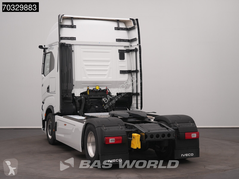 جرار Iveco S-Way 500 4X2 NEW! HPEB Parking...