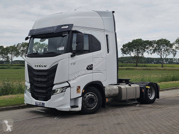 Влекач Iveco S-WAY AS440S49