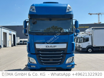جرار موكب استثنائي DAF