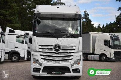 جرار Mercedes