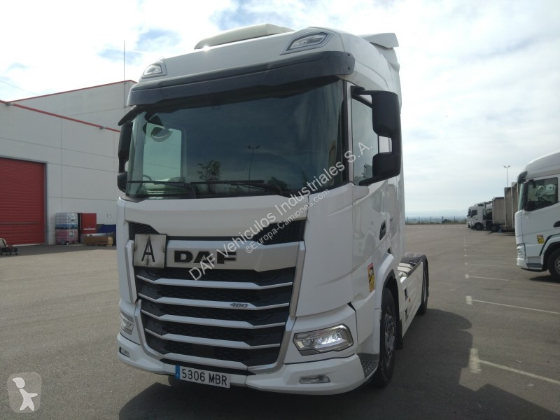 Tratores DAF XFn  FT 4X2