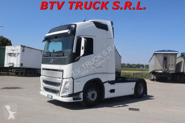 جرار Volvo FH