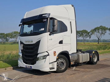 Влекач Iveco S-WAY AS440S49