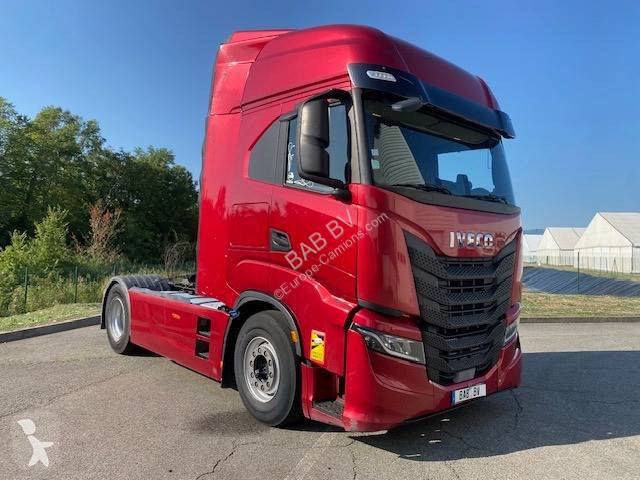 جرار Iveco
