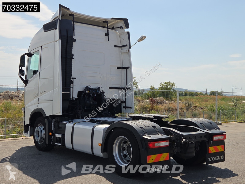 جرار Volvo 500 4X2 Globe 2xTanks I-ParkCool