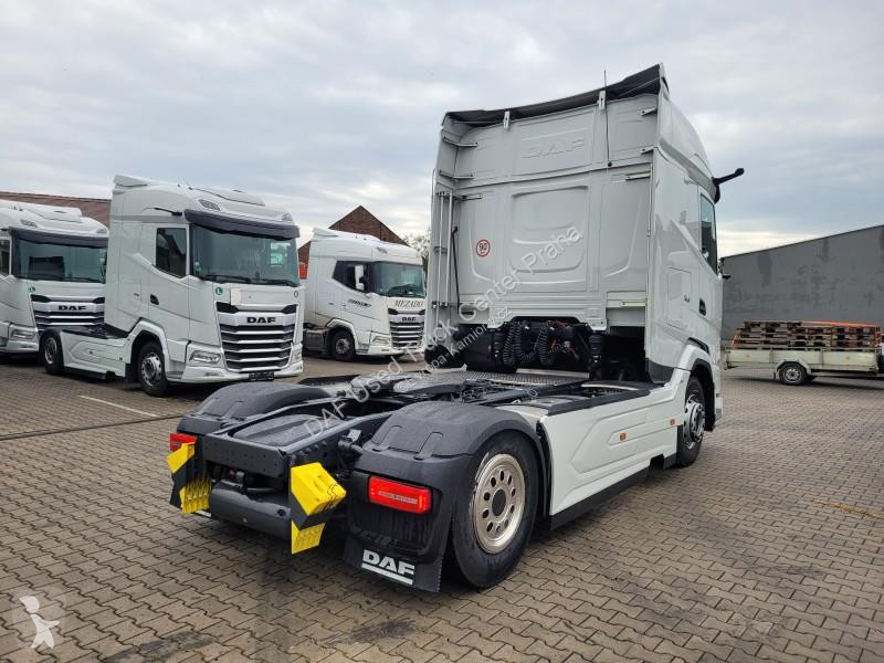 Tahač DAF XG  FT 4X2