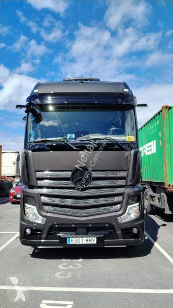 Traktor Mercedes